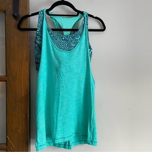 Lululemon tank with built in bra
